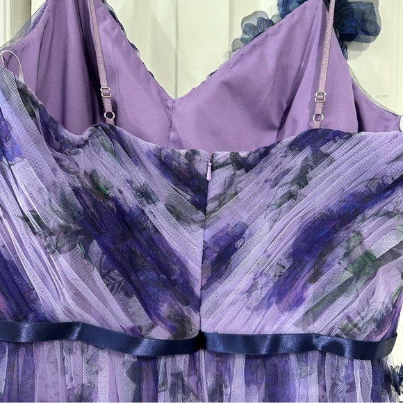 NWT Marchesa Notte Evening Gown Floral Applique Maxi 14 - Picture 10 of 13